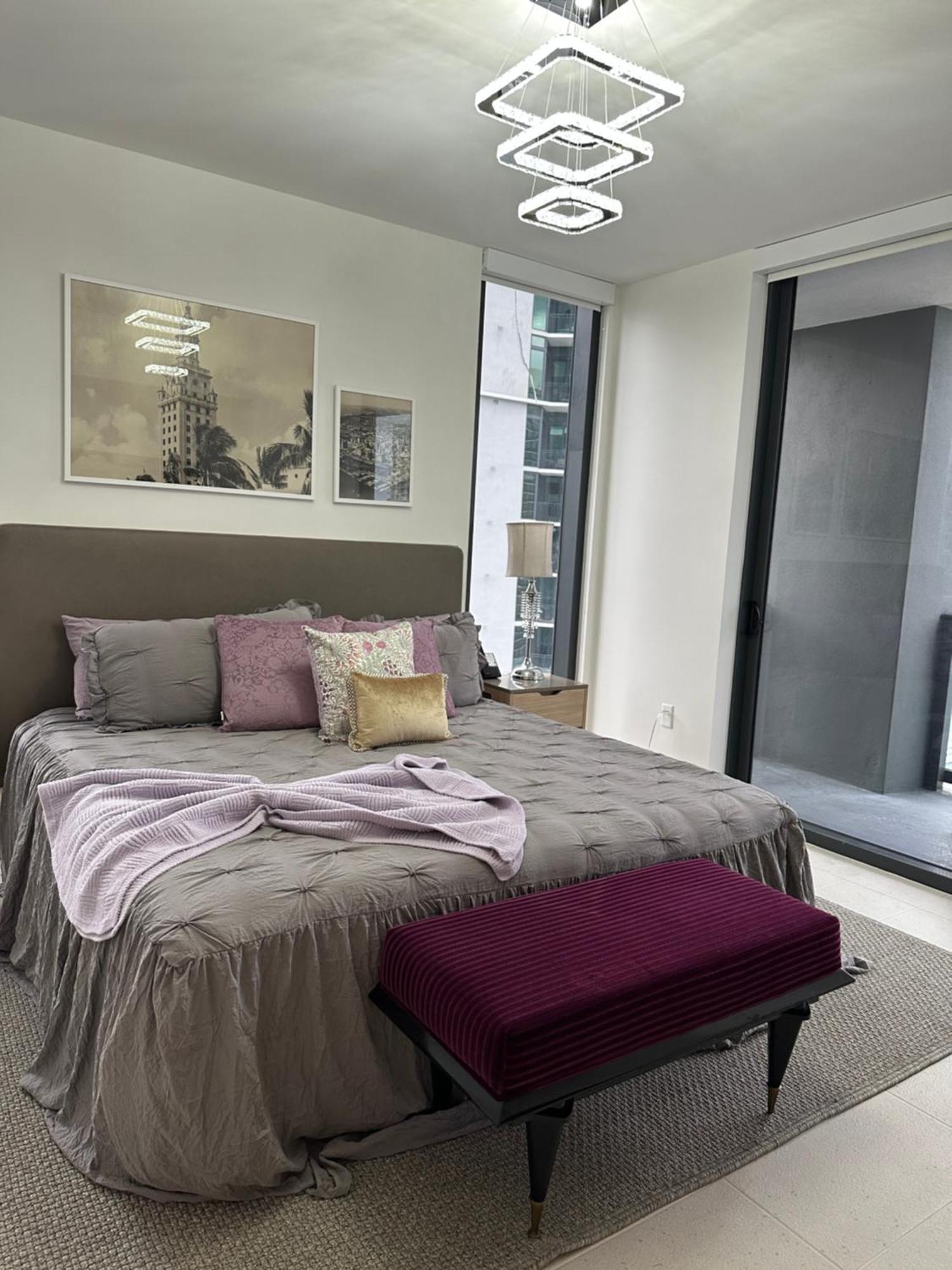 Glamorous Gale Ocean View Balcony & Apartment Miami