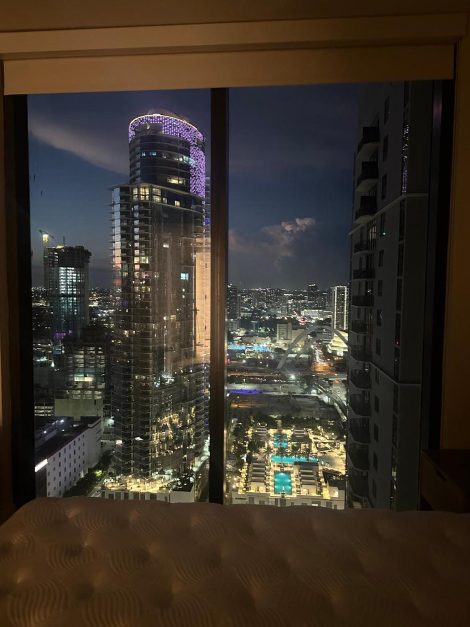 Glamorous Gale Ocean View Balcony & * Miami
