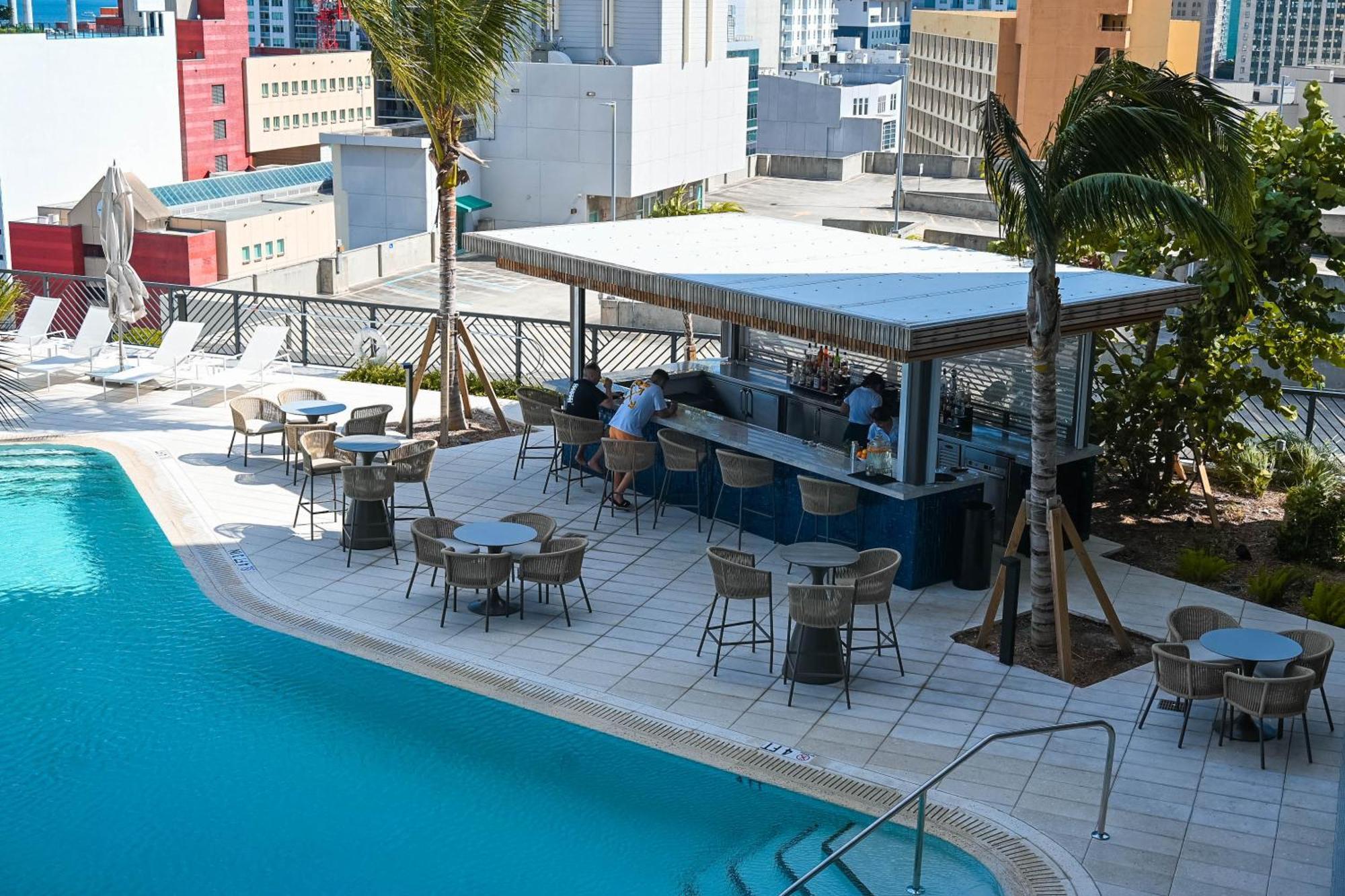 Apartment Glamorous Gale Ocean View Balcony &