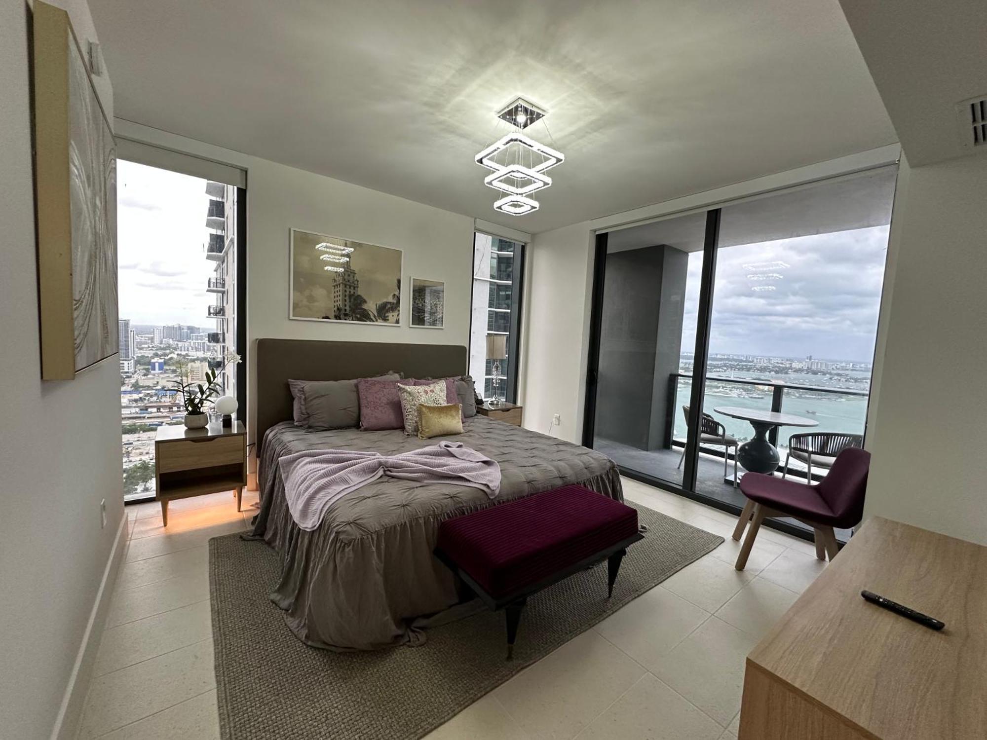 Apartment Glamorous Gale Ocean View Balcony & *