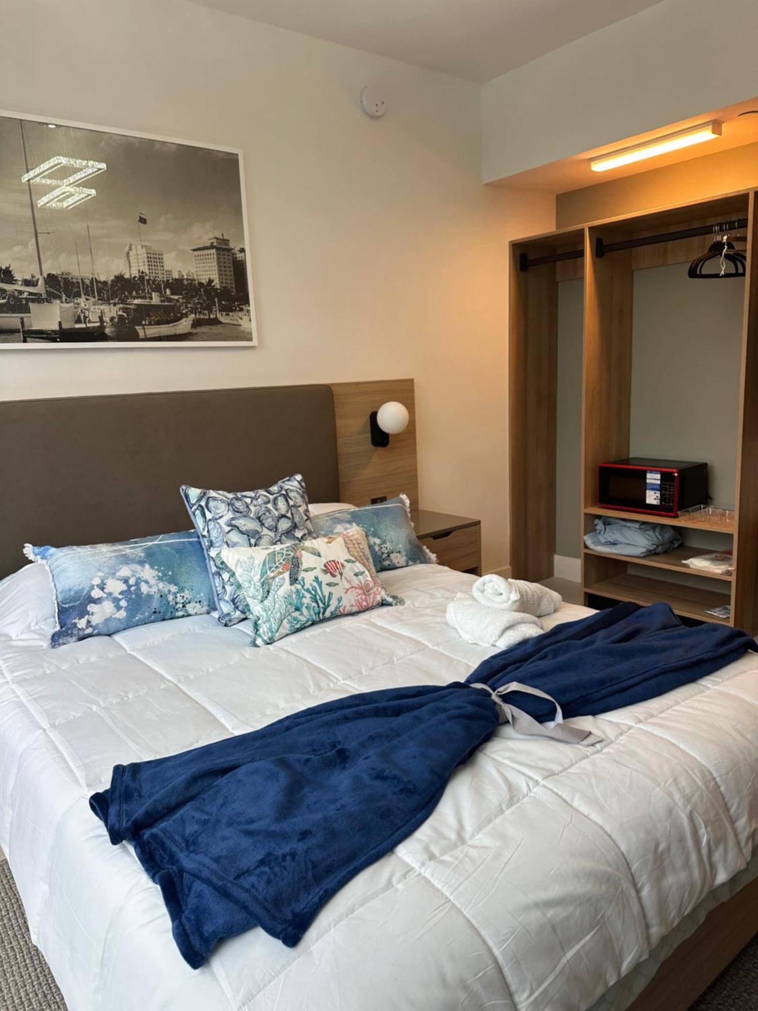 Apartment Glamorous Gale Ocean View Balcony &