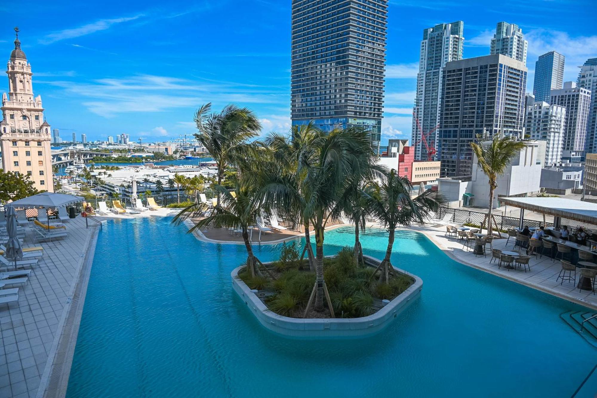 Glamorous Gale Ocean View Balcony & * Miami