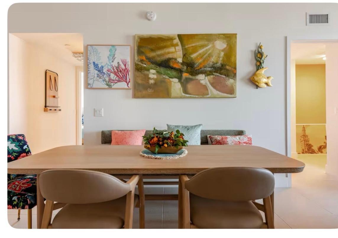 Glamorous Gale Ocean View Balcony & Apartment Miami
